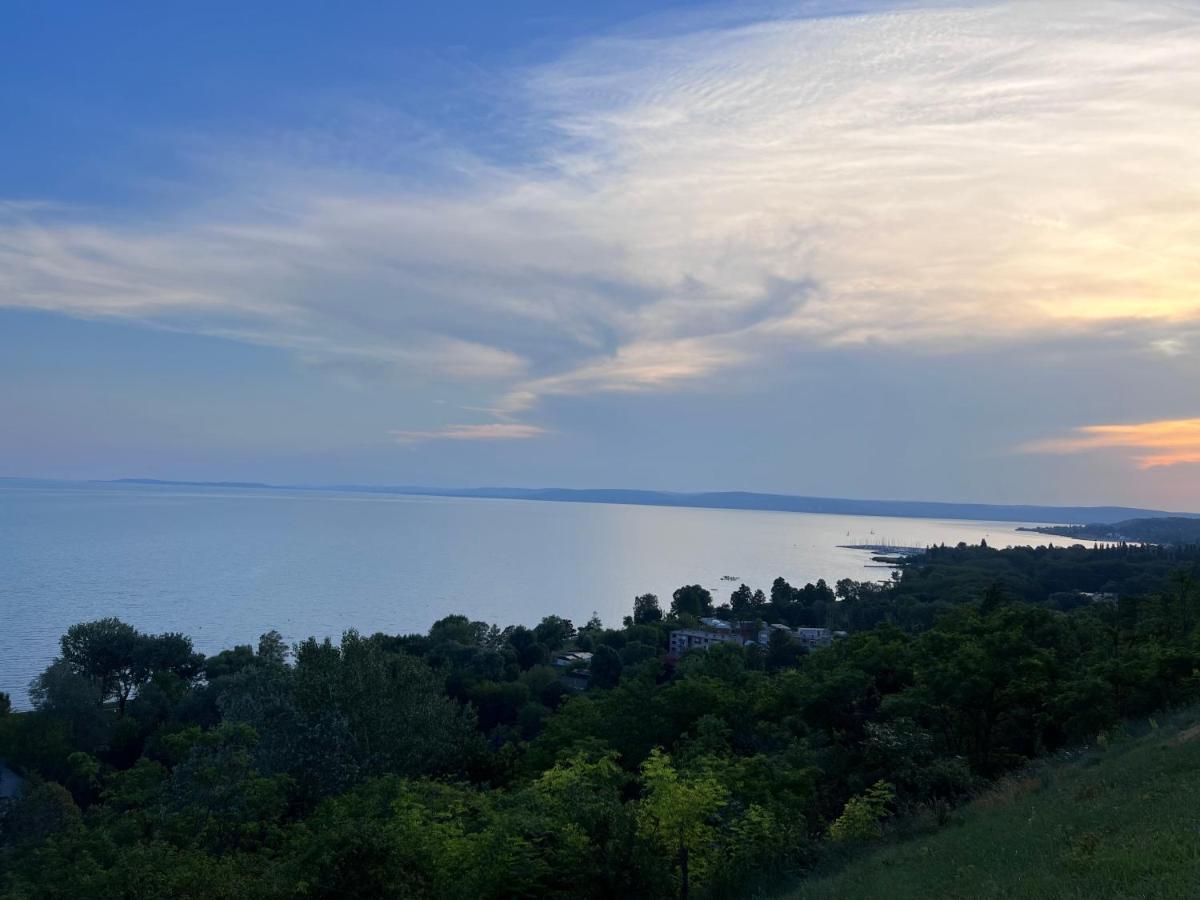 Balatonakarattya Magaspart Villa Bagian luar foto